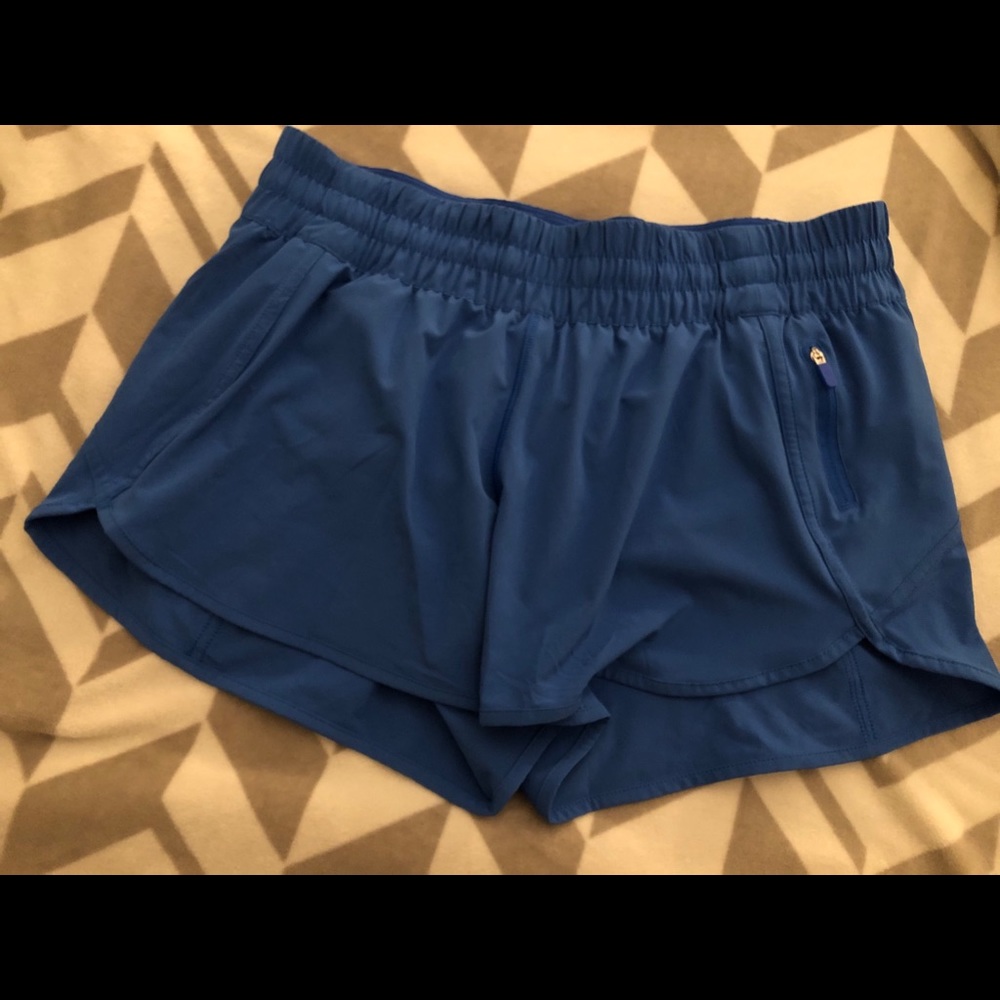 Lululemon tracker shorts